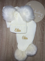 Pom Pom Hat & Scarf - Unisex