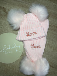 Pom Pom Hat & Scarf - Unisex